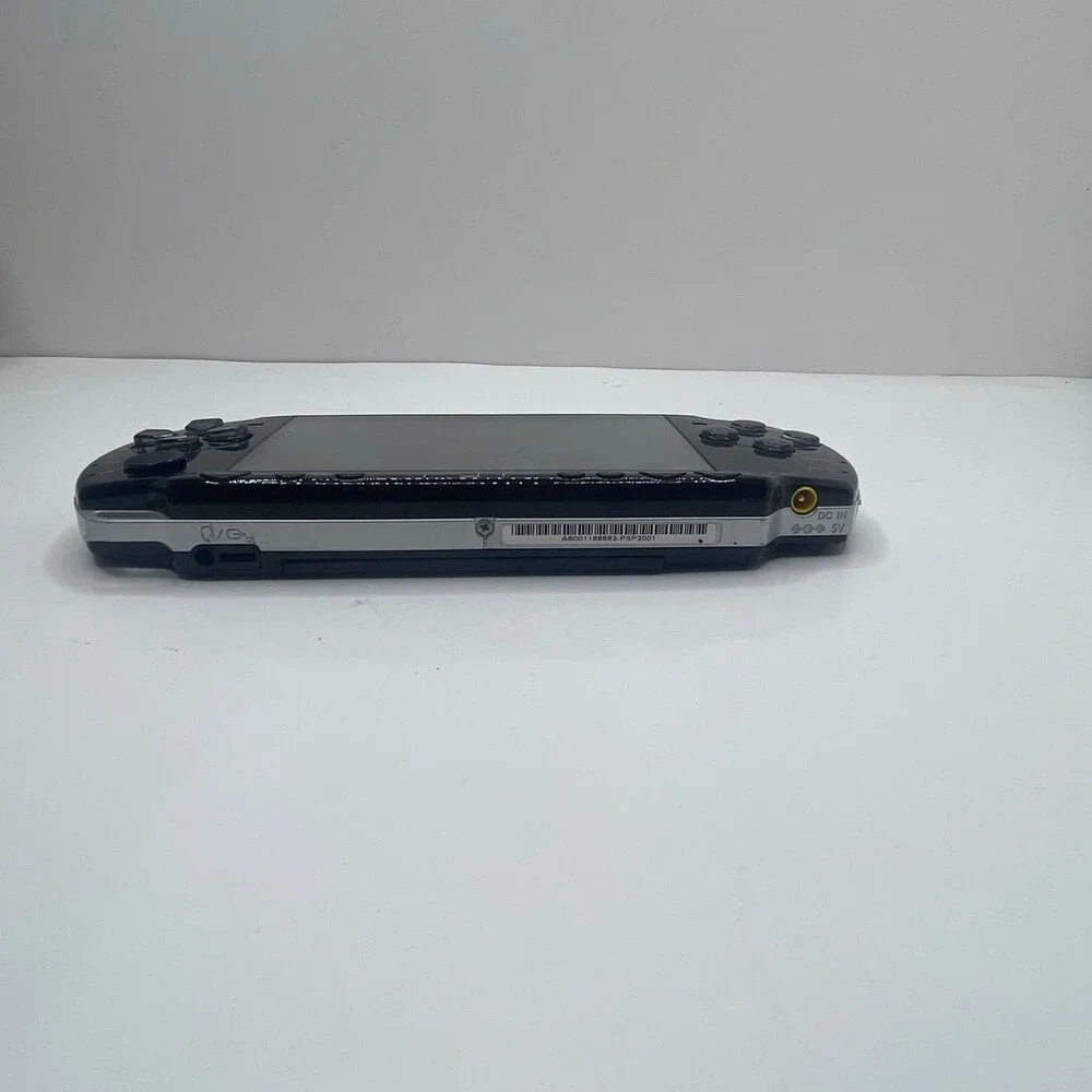 Black Sony PlayStation Portable PSP-2001 Handheld Game System Only *FOR PARTS*